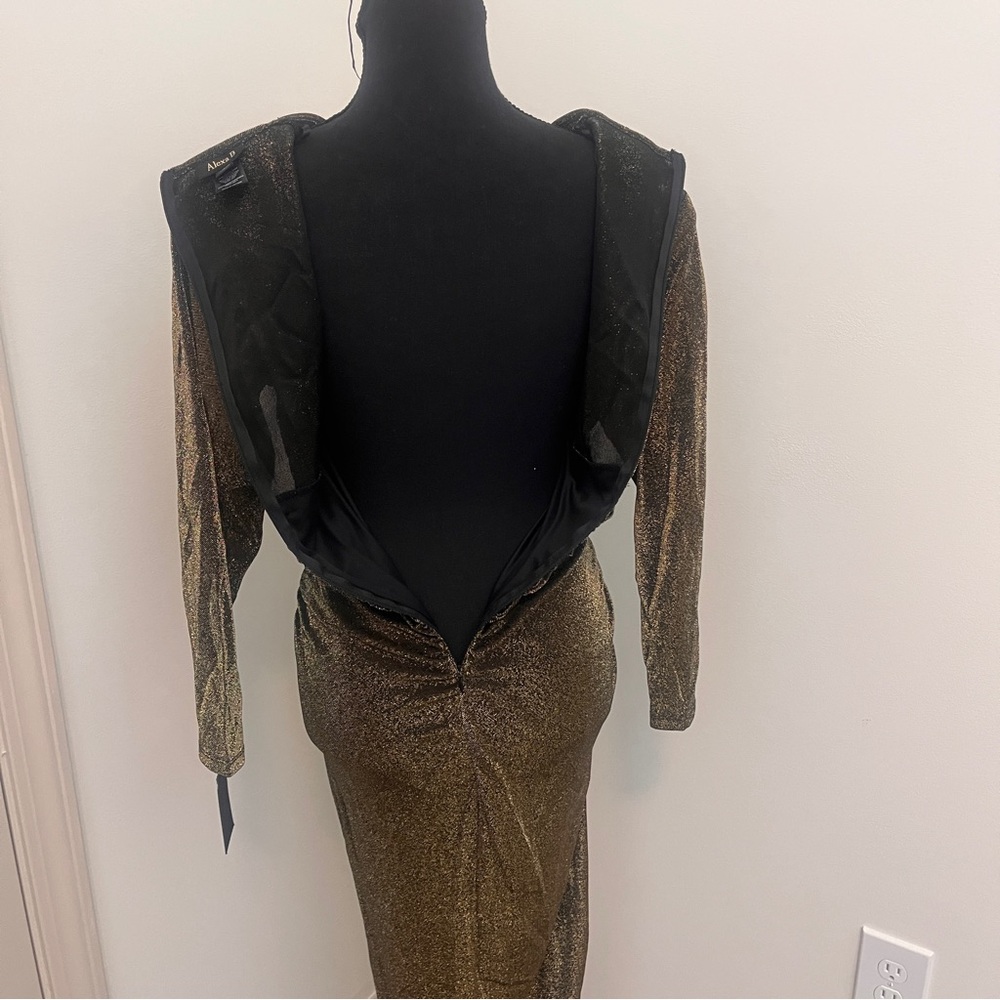 NWT Alexa B formal maxi dress V Neck Gold Shimmer Sz 6 Fitted‎ Formal - Picture 7 of 11